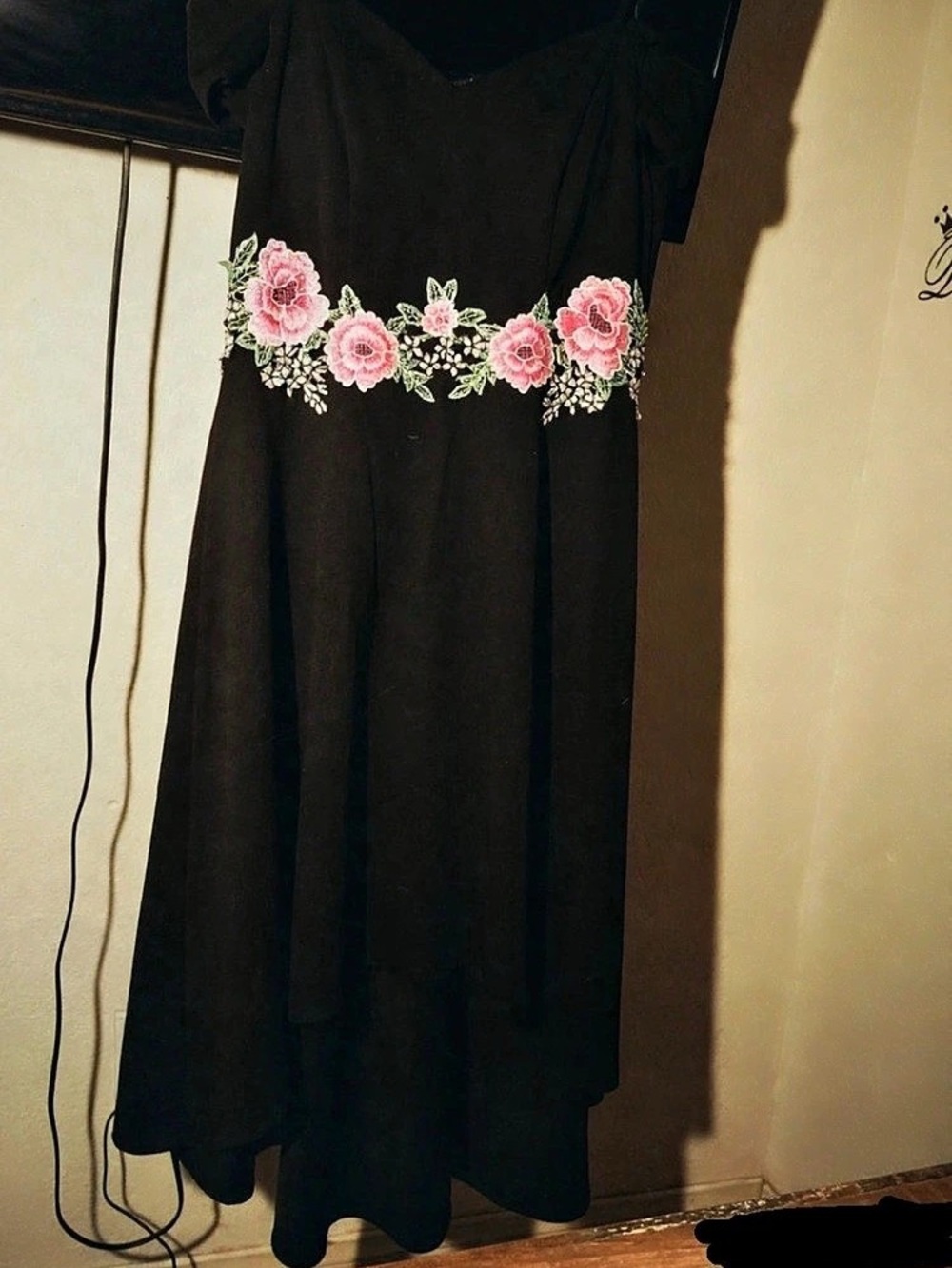 Premier Amour Floral Embroidered Maxi Dress Black & Pink Medium